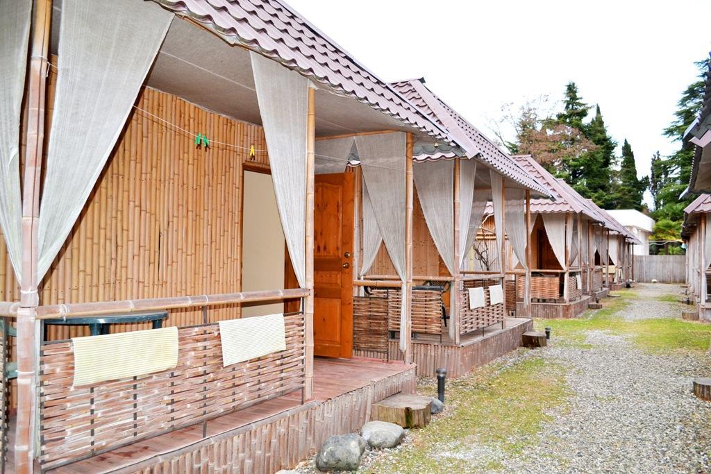 Ostrov Park-Hotel ピツンダ エクステリア 写真