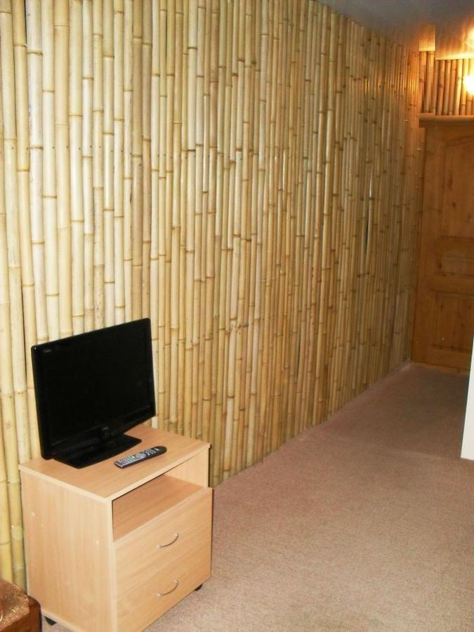 Ostrov Park-Hotel ピツンダ エクステリア 写真